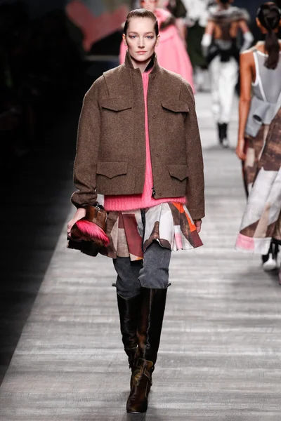 Look 39